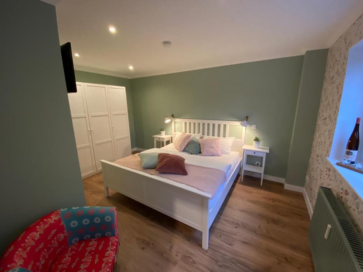 Bed N Riesling Appartement Forst an der Weinstrasse Buitenkant foto